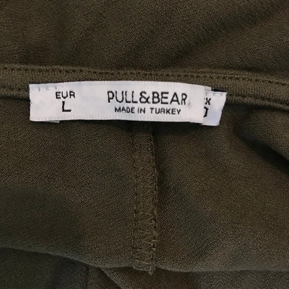 Stylish and Stretchy Olive Green Mini-Dress - Picture 5 of 6